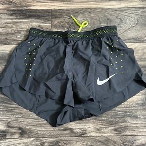 Women’s new Nike running shorts size small